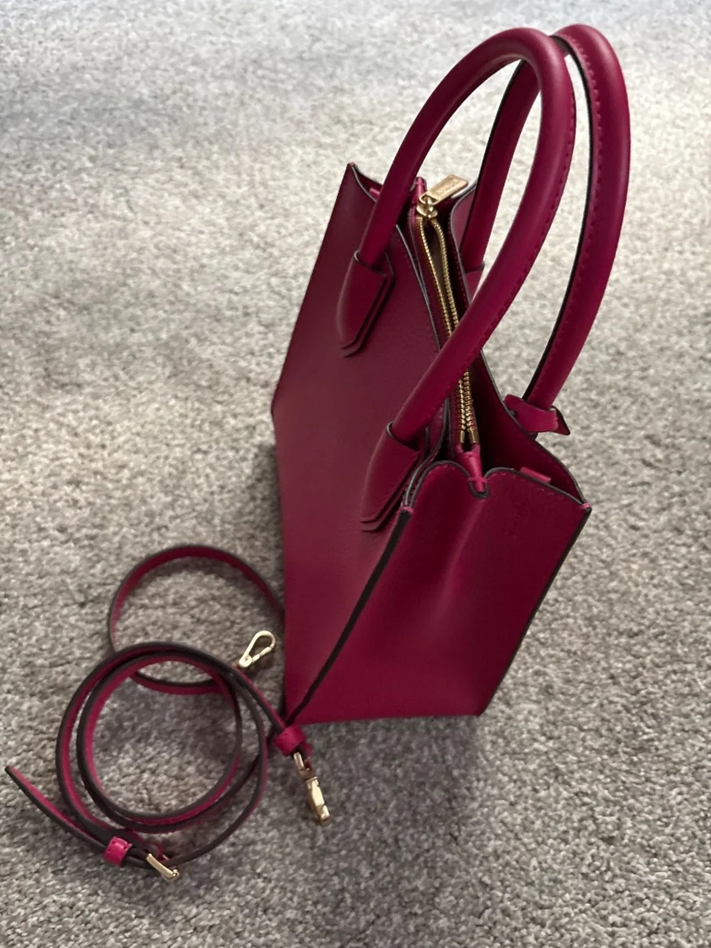Michael Kors Mercer Medium Leather Crossbody Bag
